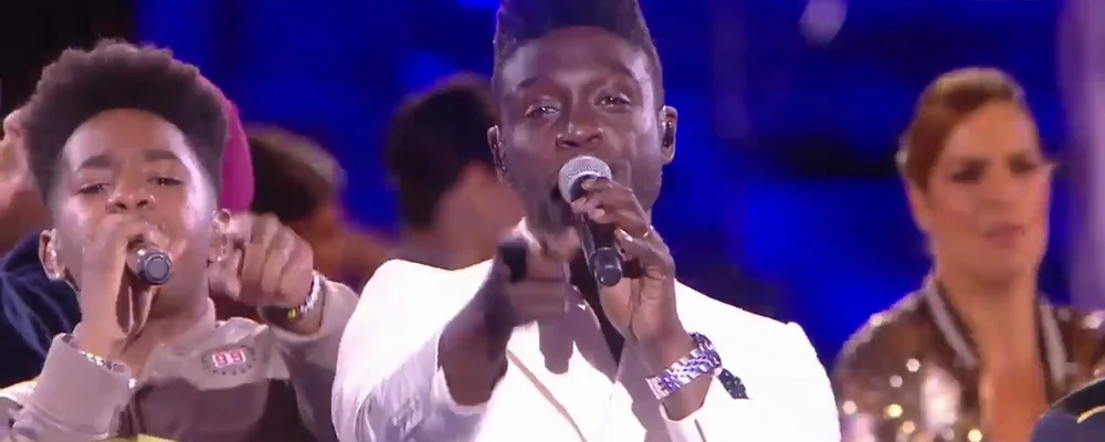 Corneille et les finalistes de The Voice dans LCDLA
