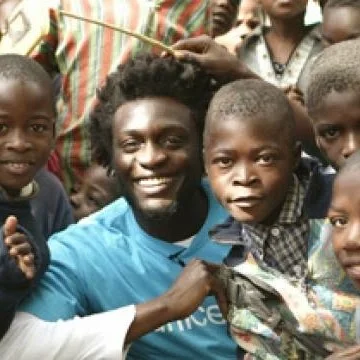 http://www.corneillefans.net/2014/09/humanitaire.html