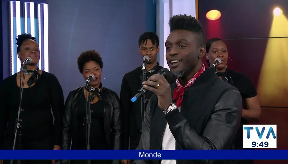 Corneille chante pour la première fois « Tout le monde »